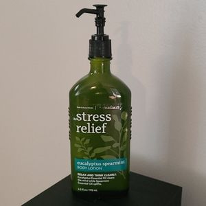 Bath & body works aromatherapy stress relief